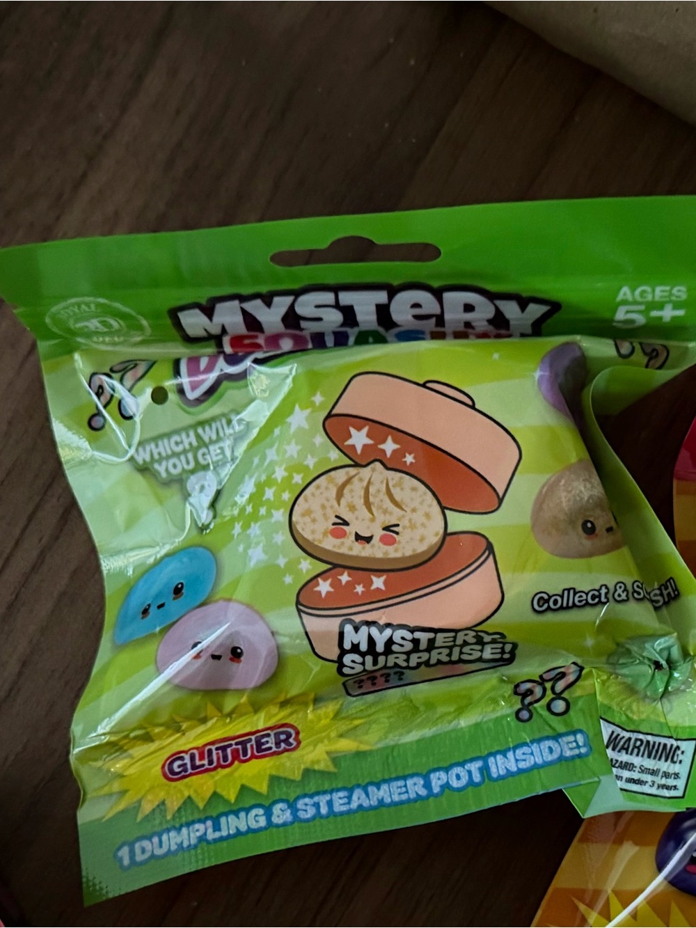 Mystery Squashy Dumplings Bun Bao Squishy GLITTER Collectible Mini Toy